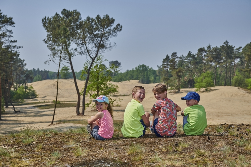 Kinderen in de duinen van In den Brand