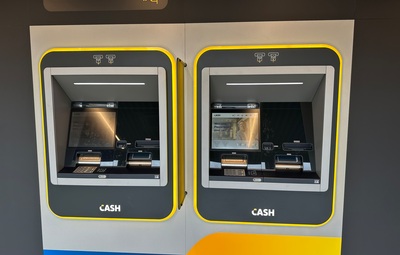 NIEUW CASH-PUNT OP KOMST IN EKSEL